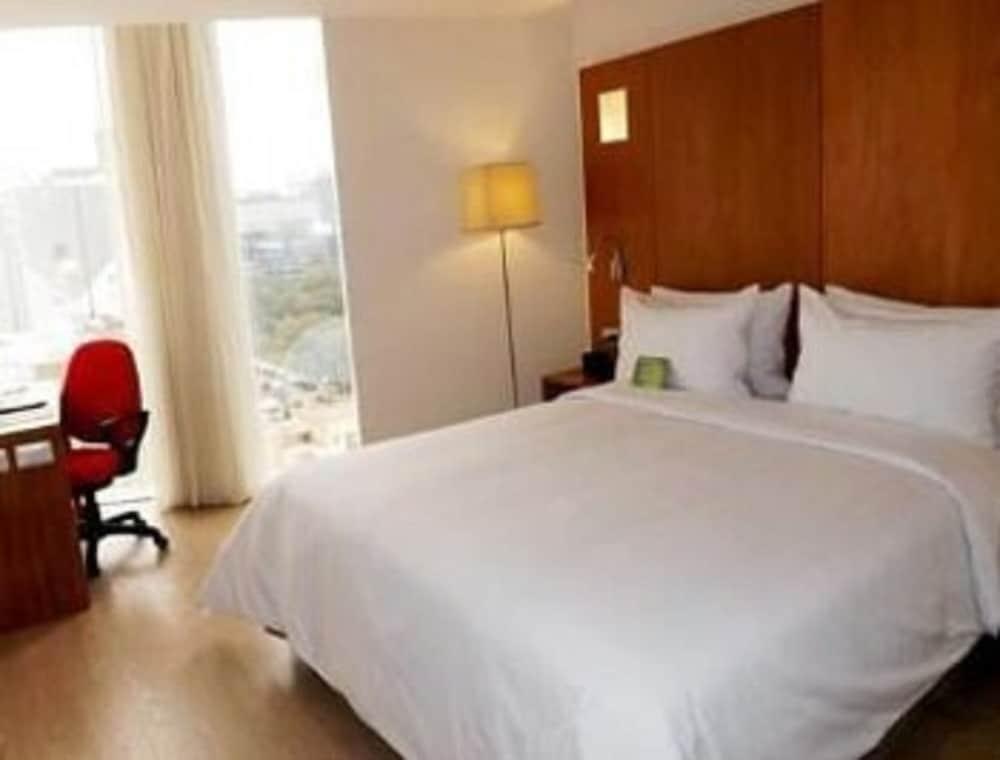 Ramada Encore By Wyndham Lima San Isidro Экстерьер фото