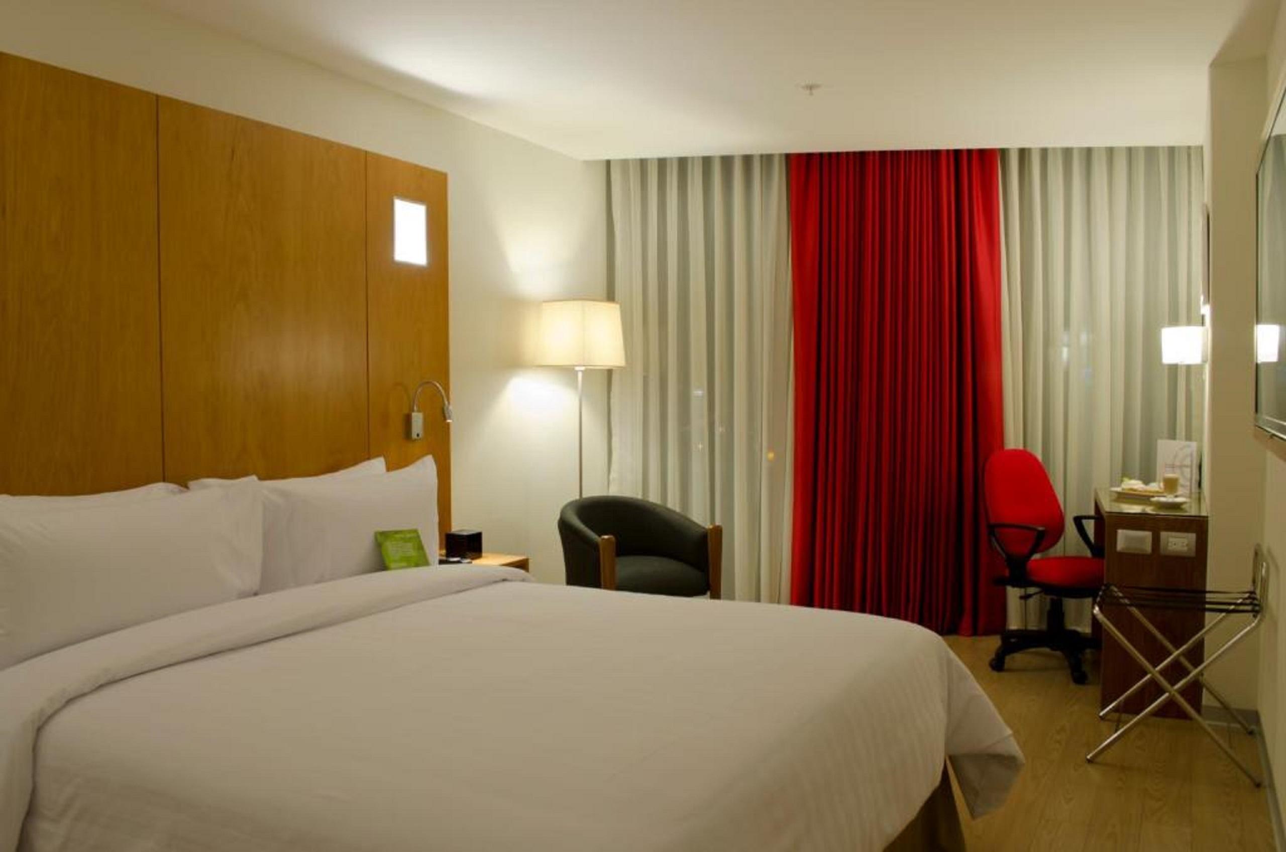 Ramada Encore By Wyndham Lima San Isidro Экстерьер фото