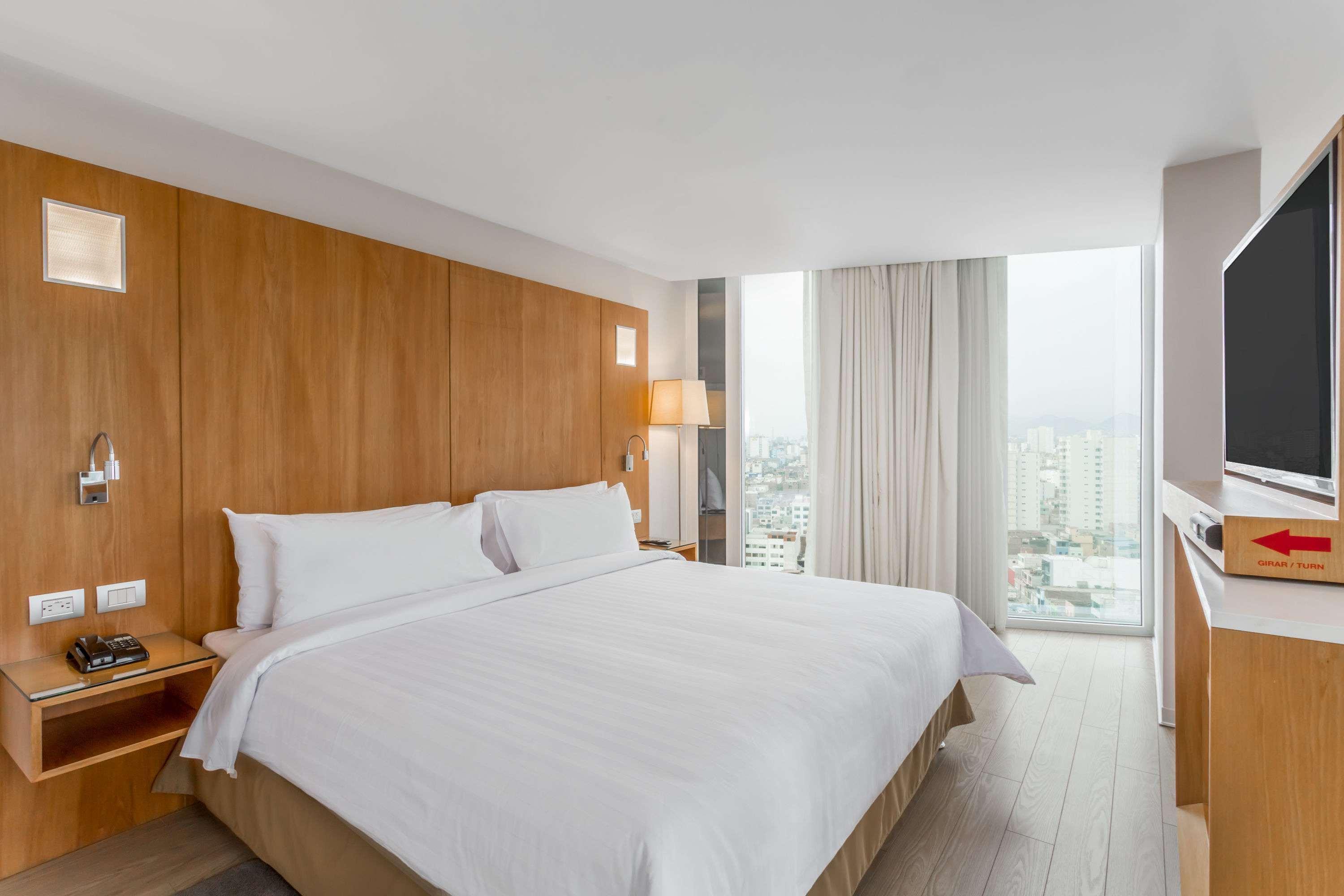 Ramada Encore By Wyndham Lima San Isidro Экстерьер фото